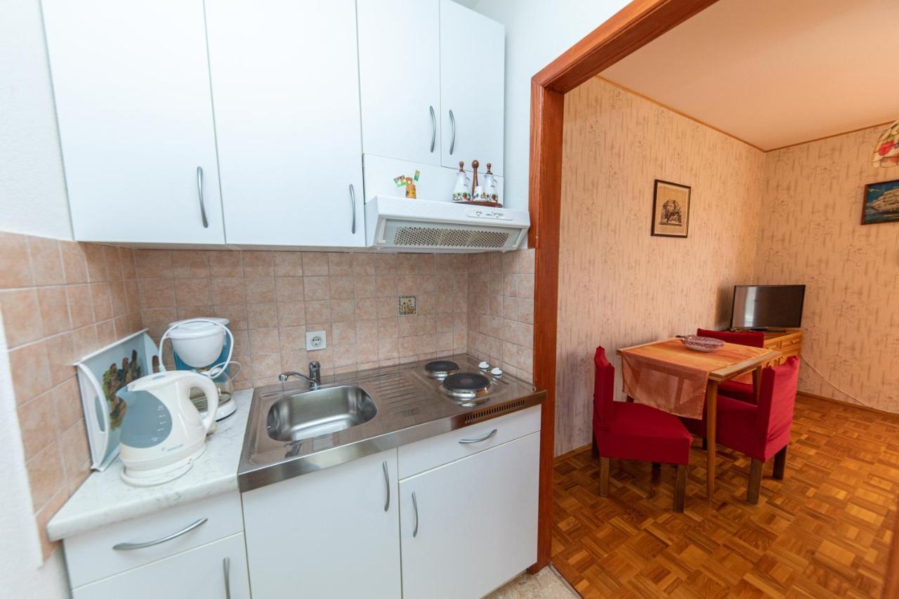 Casa Oleander Apartment ซริกเวนิซา ภายนอก รูปภาพ